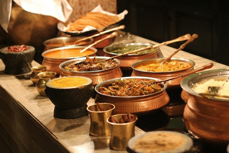 Műanyaghulladékért cserébe ingyen ételt ad egy indiai étterem