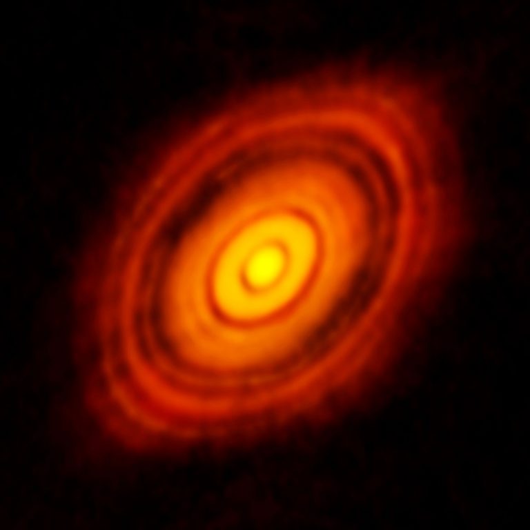 Bolygók születését fényképezték le