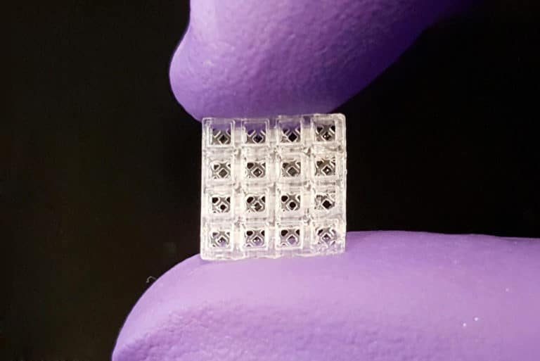 Lego kockák ihlették a 3D nyomtatóval készült új humán implantátumot