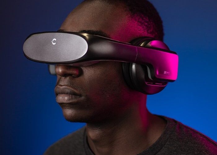 Házimozi az arcodon: íme a legkülöncebb VR-szemüveg, a Cinera Edge