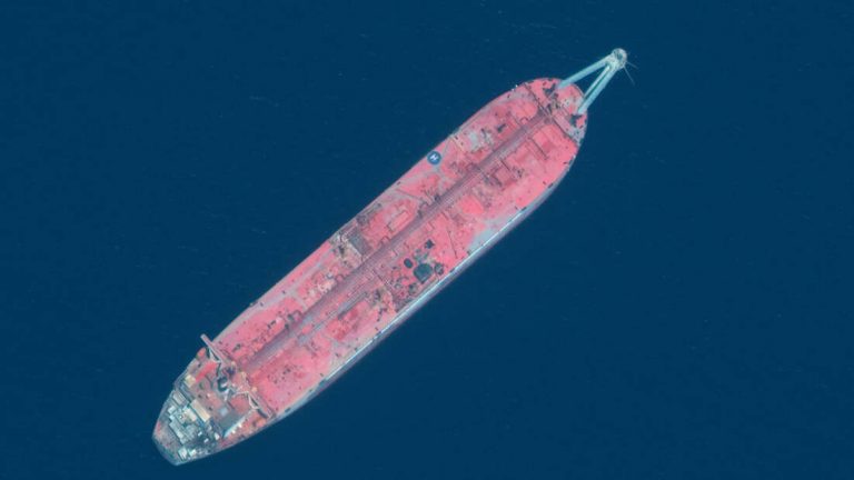 A világ legnagyobb ökológiai katasztrófájának időzített bombája ketyeg a Vörös-tengeren