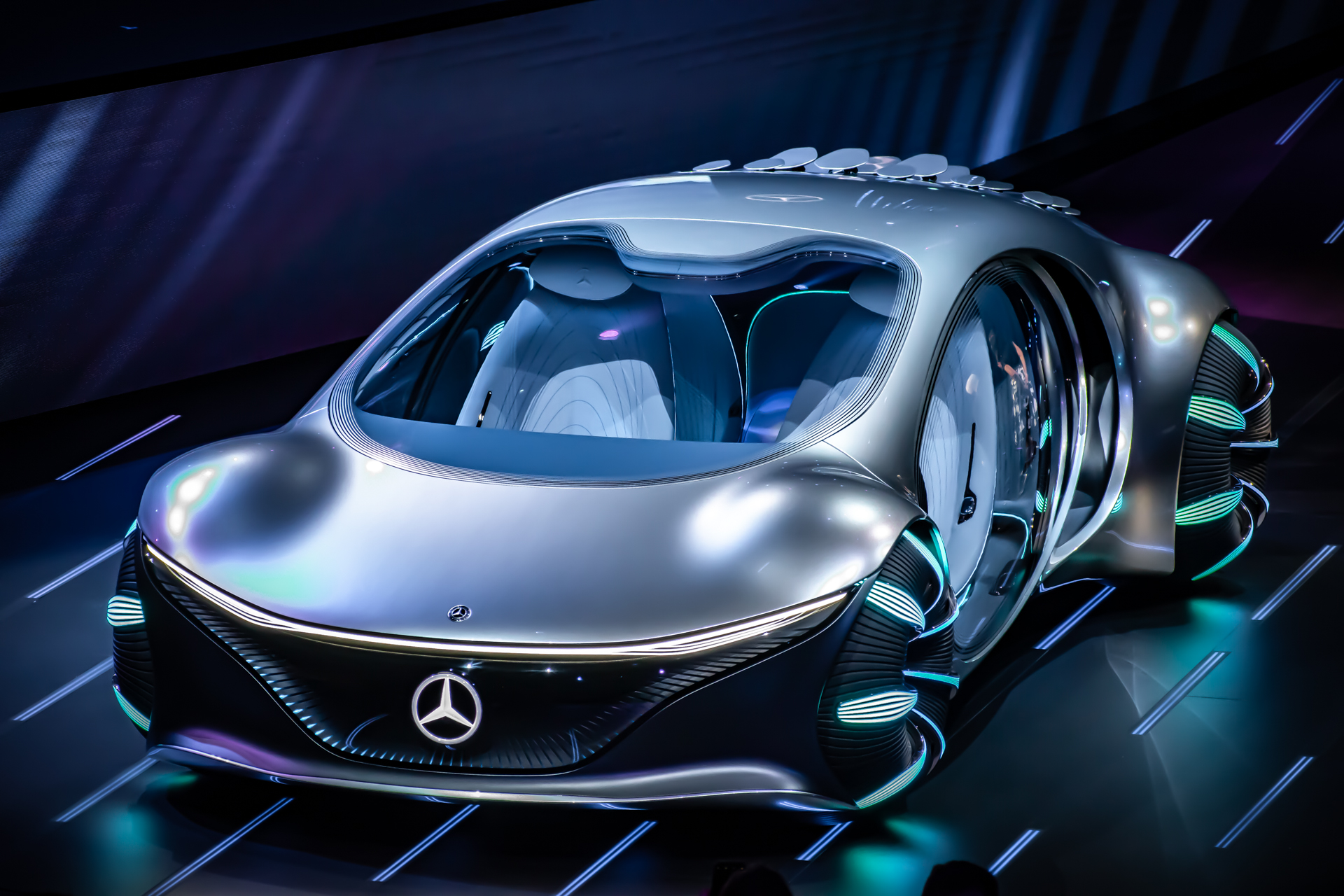 Videón is látható a Mercedes jövőautója, amit úgy terveztek, mintha egy élőlény lenne