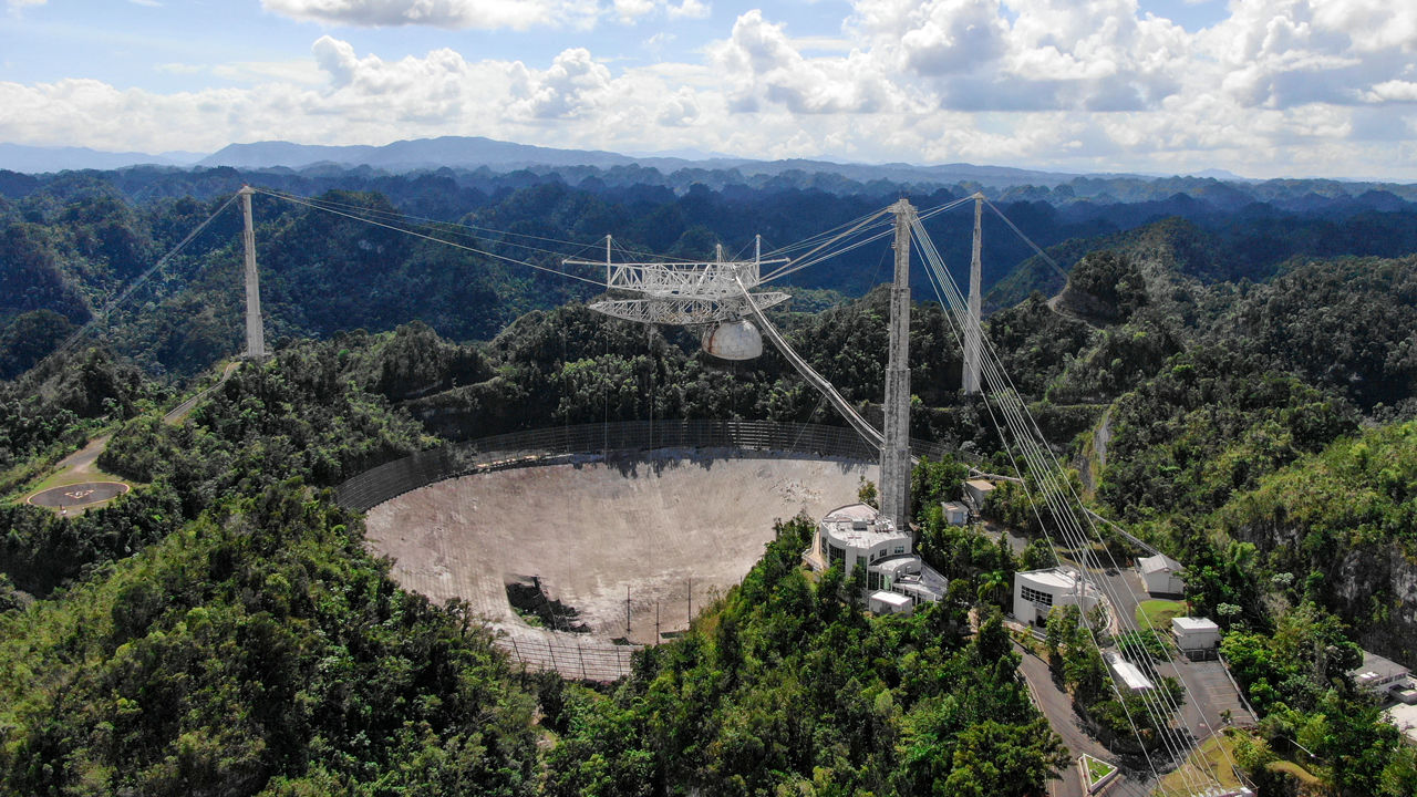Lebontják az ikonikus Arecibo rádióteleszkópot, ötvenhét év működés után