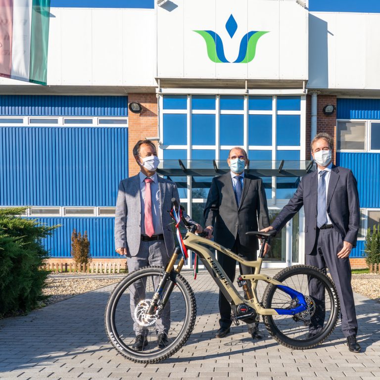 Legyártották a hárommilliomodik biciklit a magyar bringagyárban