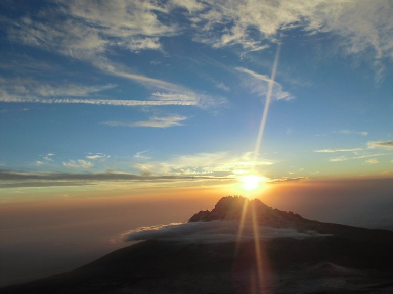 November végétől virtuálisan is megmászhatjuk a Kilimandzsárót