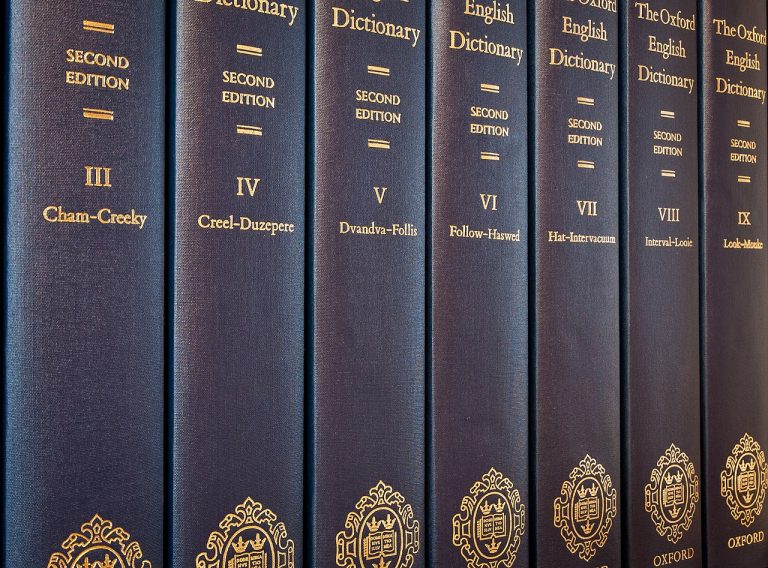 Az Oxford szótárból törlik a szexista definíciókat