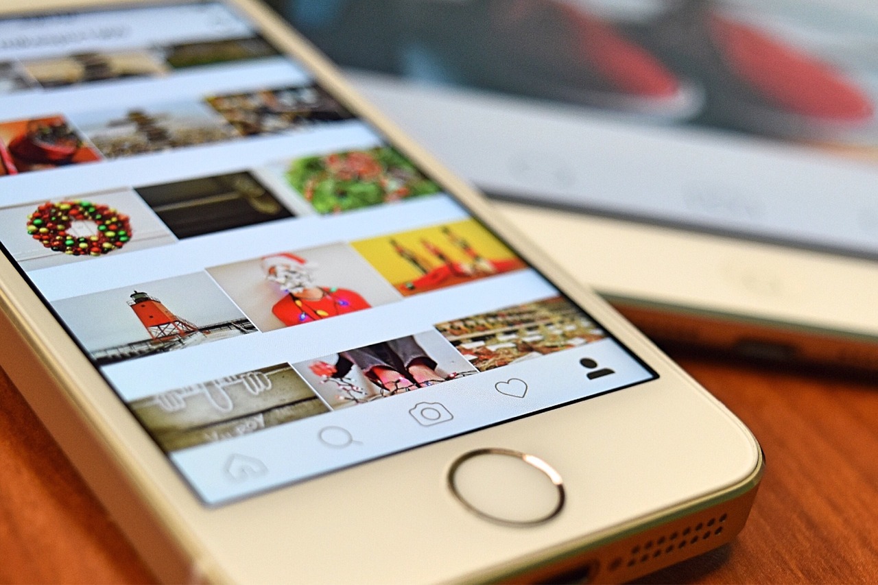 Az Instagram új funkciója lehetővé teszi a törölt tartalmak visszaállítását