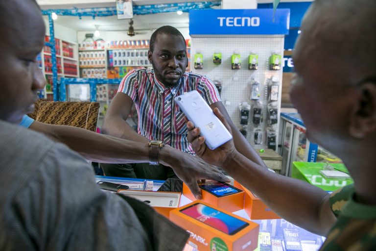 A kínai gyártók teljesen leuralták az afrikai okostelefon-piacot