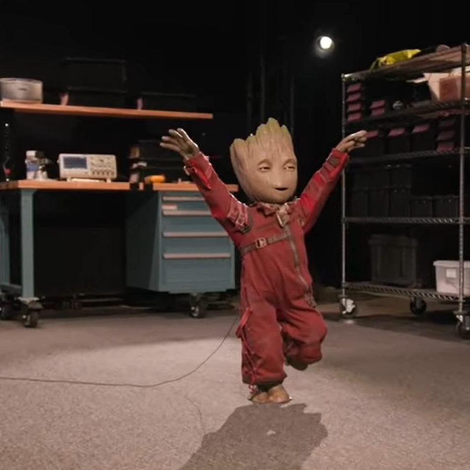 A Disney robotja meggyőzően alakítja a kis Groot szerepét