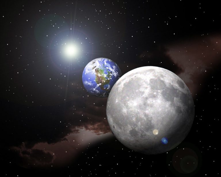 A Hold nem a Föld középpontja körül kering