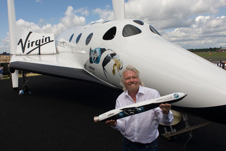 Richard Branson megcsinálta, feljutott a világűrbe a VSS Unity feldélzetén