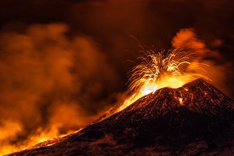 Már a vulkánból is bitcoin folyik