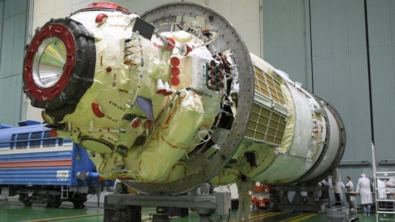 Tizennégy év késéssel juttatták fel az oroszok a Nemzetközi Űrállomás új modulját, a Naukát