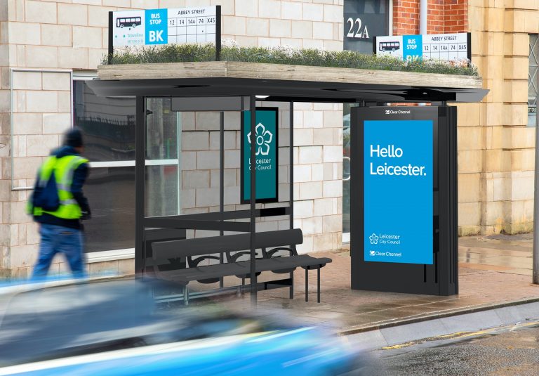 Leicesterben már a buszmegállók tetejére is méhlegelőket telepítenek