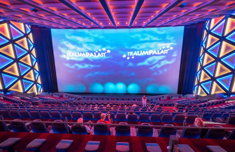 A világ legnagyobb IMAX vetítővásznát felavatják Németországban