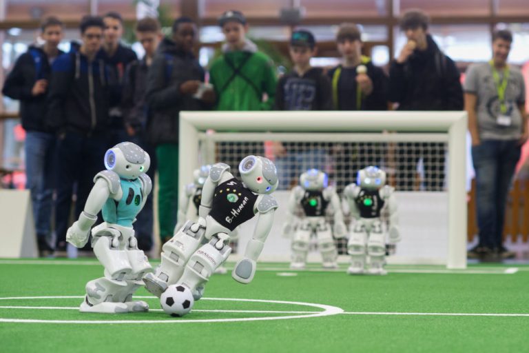 2050-re robotok győzik le a labdarúgó-világbajnokság legjobbjait a tervek szerint