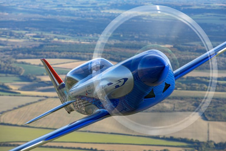 A Rolls-Royce repülőgépének máris sikerült megdöntenie az elektromos hajtású járművek sebességrekordját