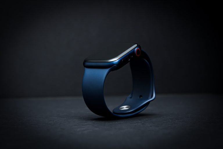 Eladó a Seiko által gyártott első Apple Watch, a WristMac, amivel emailt küldtek az űrből