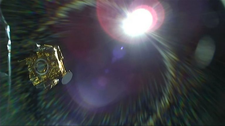 Útjára indult a NASA aszteroidaeltérítő küldetése, a DART misszió
