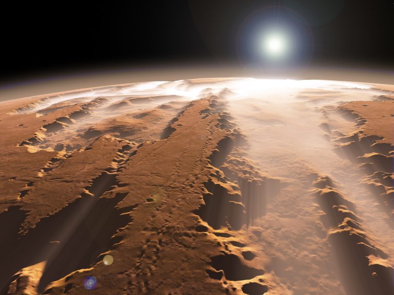 Jelentős mennyiségű vízre bukkantak a Mars egyenlítői részén