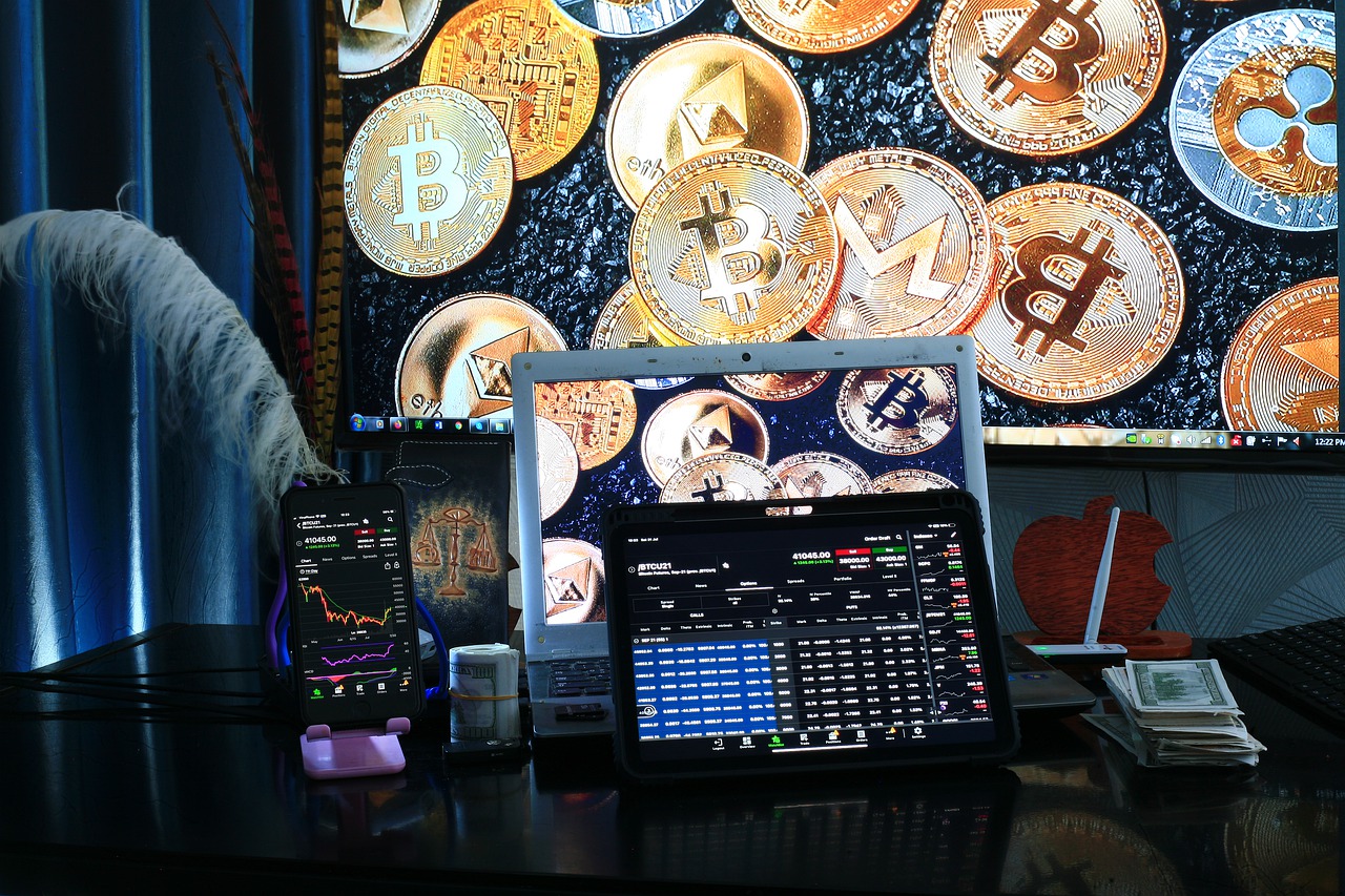 bináris opciók kereskedésének szent grálja mennyi pénzbe kerül bitcoinba fektetni