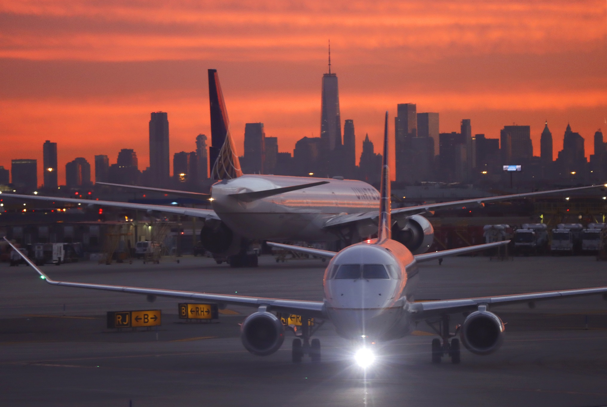 Kinyírhatja a légi forgalmat az 5G, figyelmeztetnek az amerikai légitársaságok