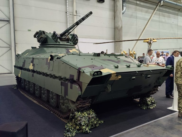 Kevlar–E – az ukrán páncélozott harcjármű prototípus, amelyet Harkivban most élesben is bevetnek