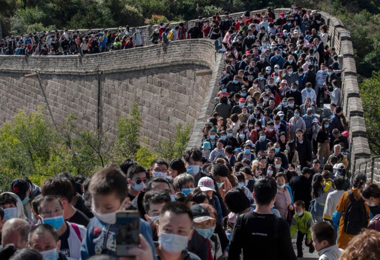 Kína népességének száma már idén elkezdhet csökkenni