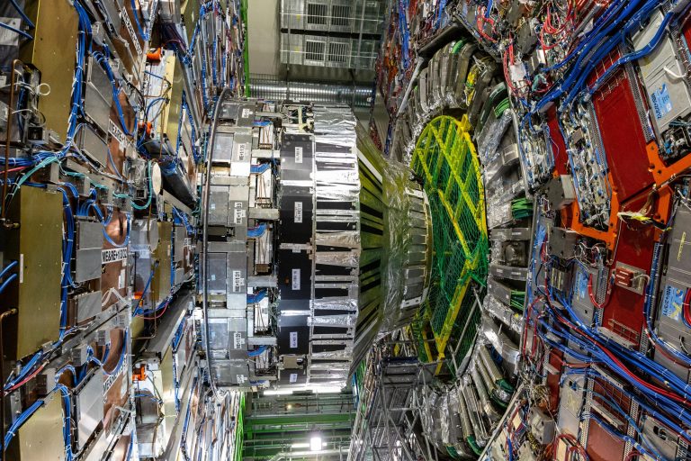 Kitiltják az orosz tudósokat a CERN újonnan induló kutatásaiból