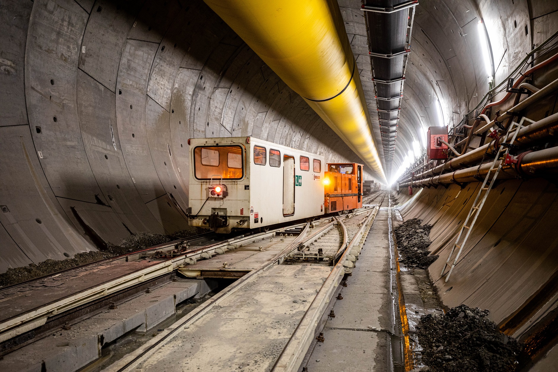 Az 55 kilométer hosszú alagút, ami az Alpok alatt fogja összekötni Európa északi és déli részét