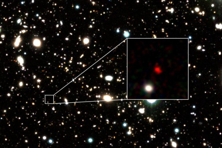 Eddig csak elméletekben létező csillagok otthona lehet az eddig megfigyelt legtávolabbi és legöregebb galaxis