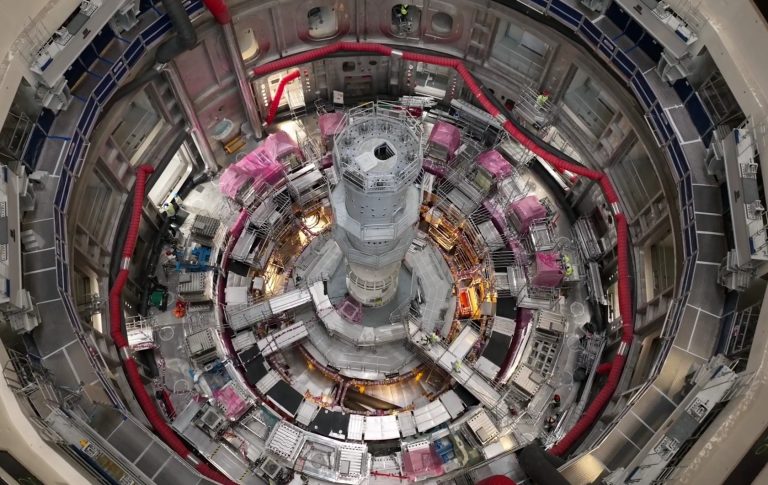A Nemzetközi Kísérleti Termonukleáris Reaktor szívébe nyerhetünk bepillantást