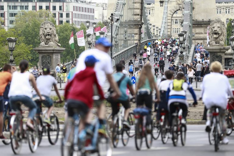 Soha nem kerékpároztak annyian májusban Budapesten, mint idén