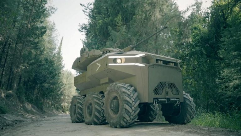 Az izraeli robotpáncélost vasököl védi a támadásoktól