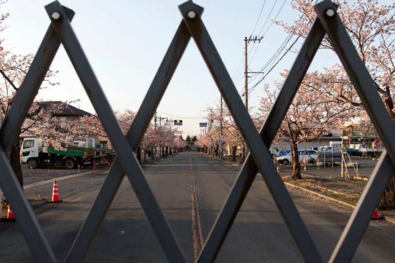A nemrég még radioaktív fukusimai zónába visszatérhetnek a lakosok