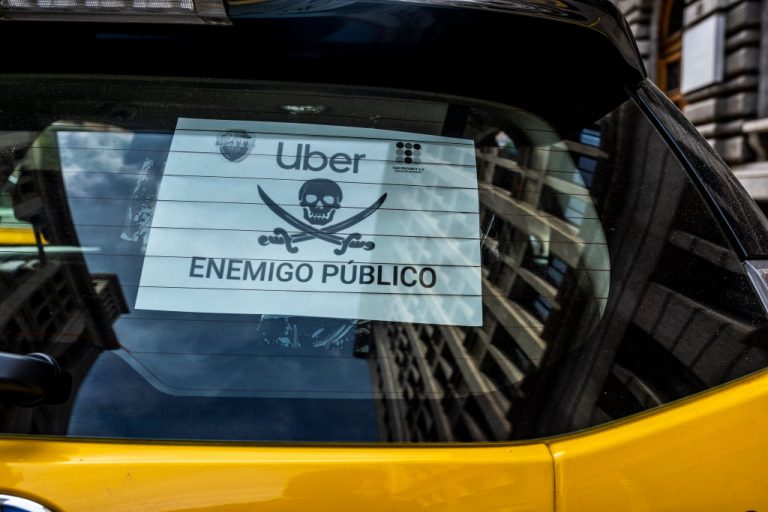 Kellemetlen titkok sora szivárgott ki az Uberről, most az is kiderült, kitől