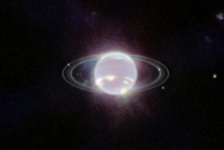Évtizedek óta először a James Webb felvételein láthatóak a Neptunusz gyűrűi