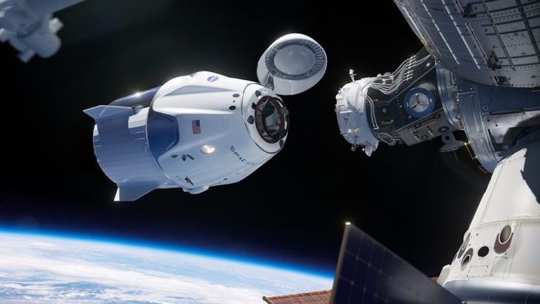 A SpaceX mentheti meg a Nemzetközi Űrállomáson rekedt asztronautákat