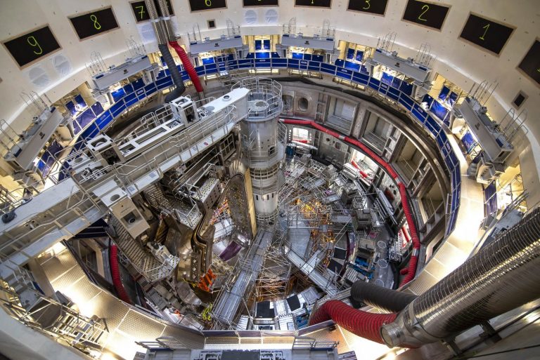 Nem várt problémák miatt éveket késhet a világ legnagyobb kísérleti fúziós reaktorának indítása
