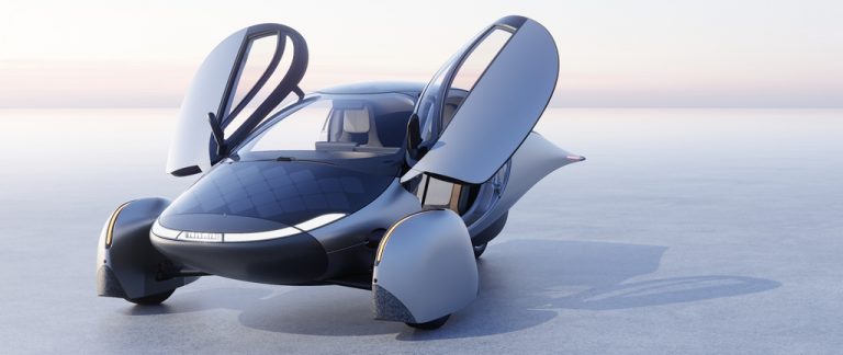 Extrém formájú lesz a napelemes autó, ami kizárólag napenergiával is tud működni