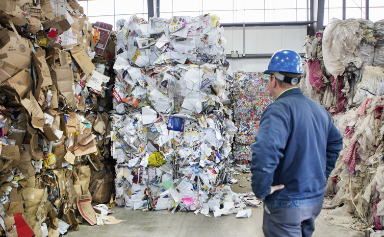 Több mint 700 tonna hulladékot gyűjtöttek össze és hasznosítottak újra Kárpátalján alig egy év alatt