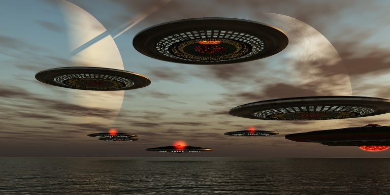 Amerikai vadászpilóta: akadnak valódi UFO-k, és ezek nem ballonok