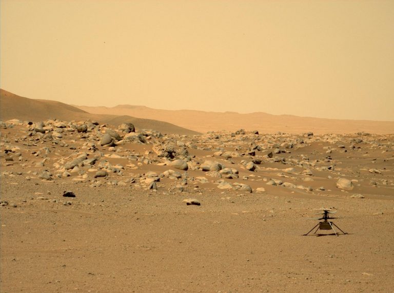 Egyre nehezebb dolga lesz az első űrhelikopternek a Marson