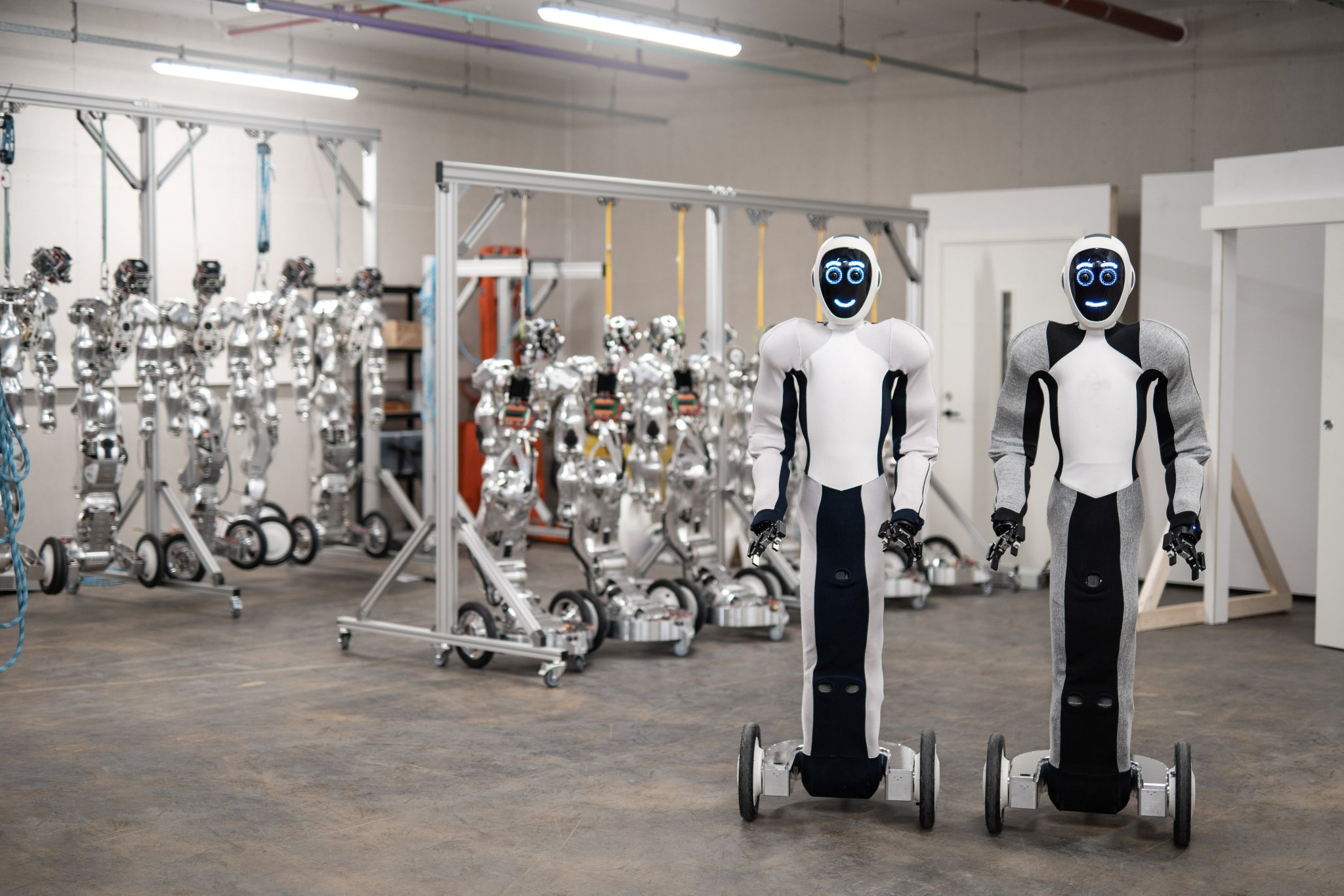 A Humanoid Has Quietly Overtaken Tesla's Optimus In The Universal Robot ...