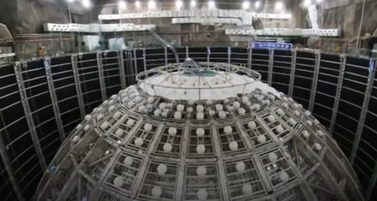 Még a robbanás előtt érzékelné a szupernóvákat Kína hatalmas detektora
