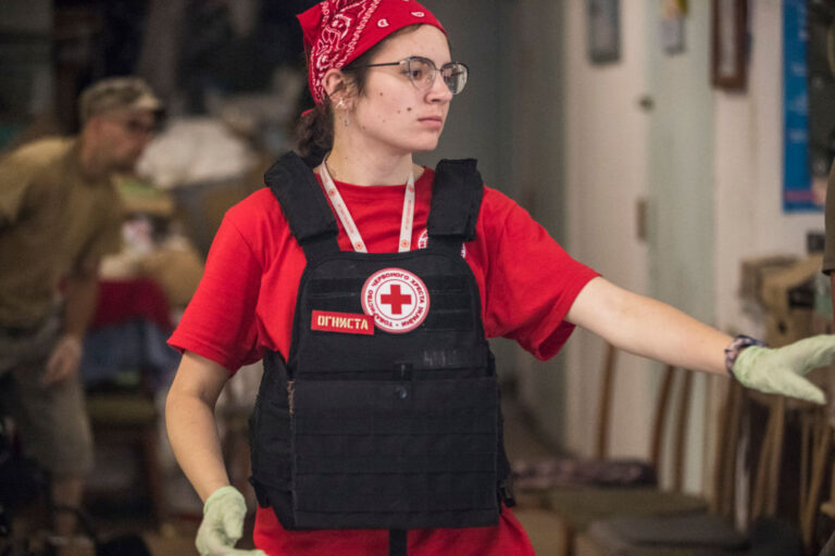 Ez a Vöröskereszt nyolc szabálya, amelyeket a civil hekkereknek be kéne tartaniuk