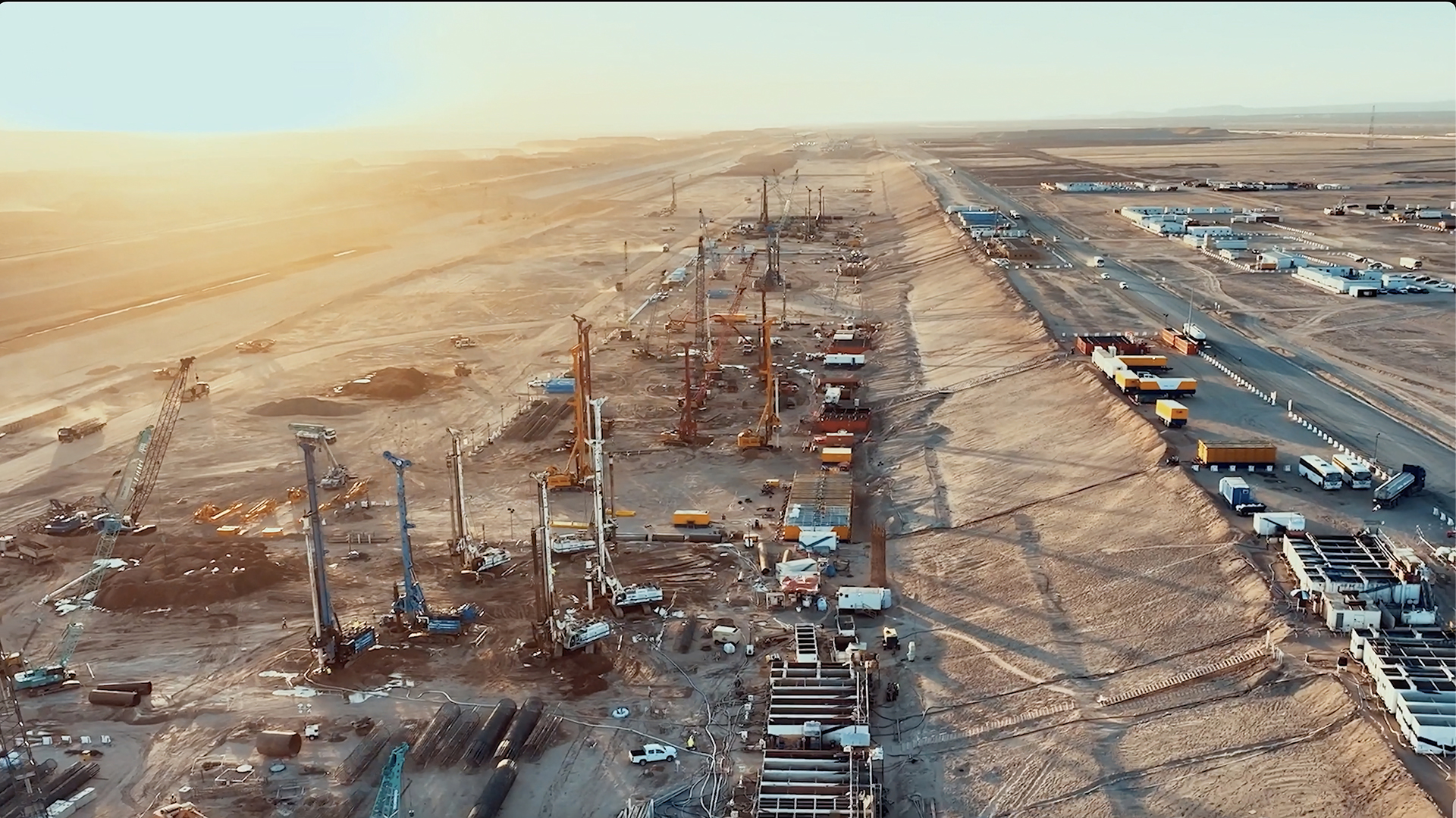 Futurisztikus megapolisz építése zajlik Szaúd-Arábiában, bemutatták a legújabb fejleményeket