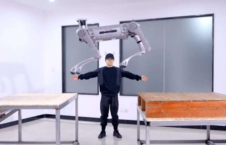 Nagyobbat ugrik, gyorsabb és erősebb a Boston Dynamics kínai versenytársának robotkutyája