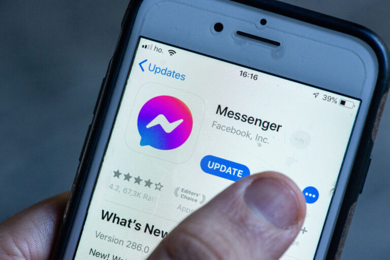Fontos változás jön a Facebook Messengerben, ami minden magyar felhasználót érint