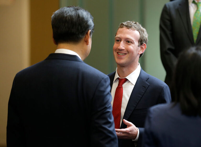 Olyasmiket írtak a felhasználók Hszi Csin-pingről, hogy rögtön betiltották a Facebook appjait Kínában